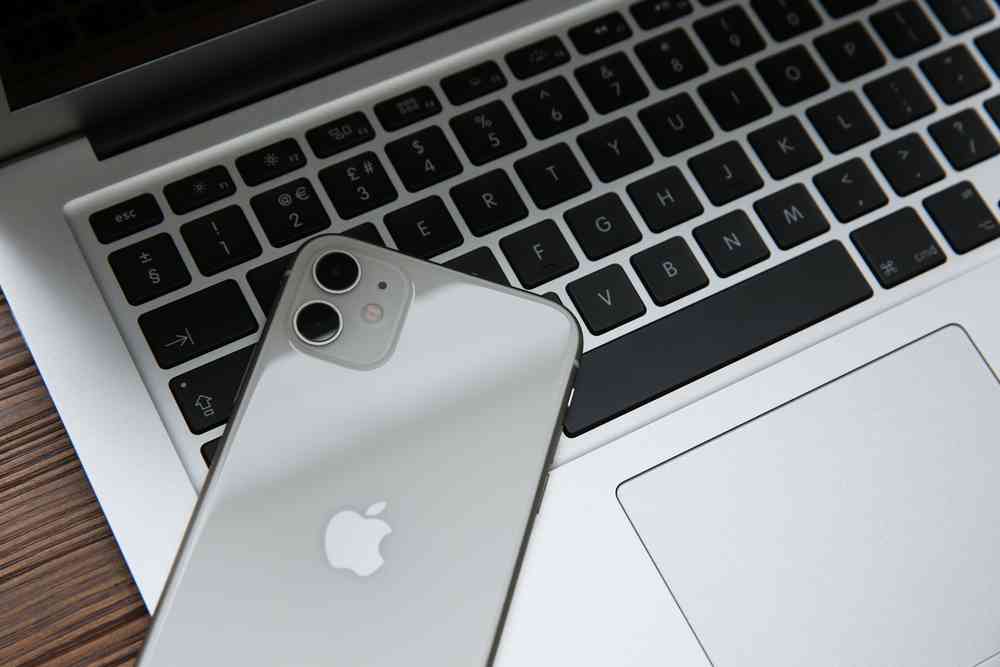 Transfer Photos From iPhone to Mac