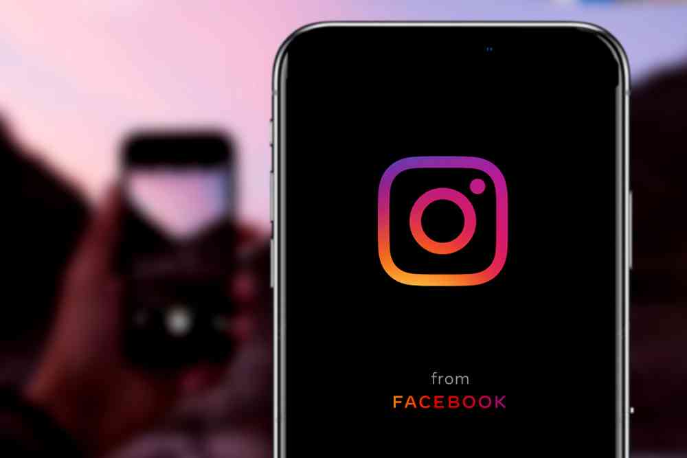 An Easy Guide to Instagram Slang & Hashtags for Parents