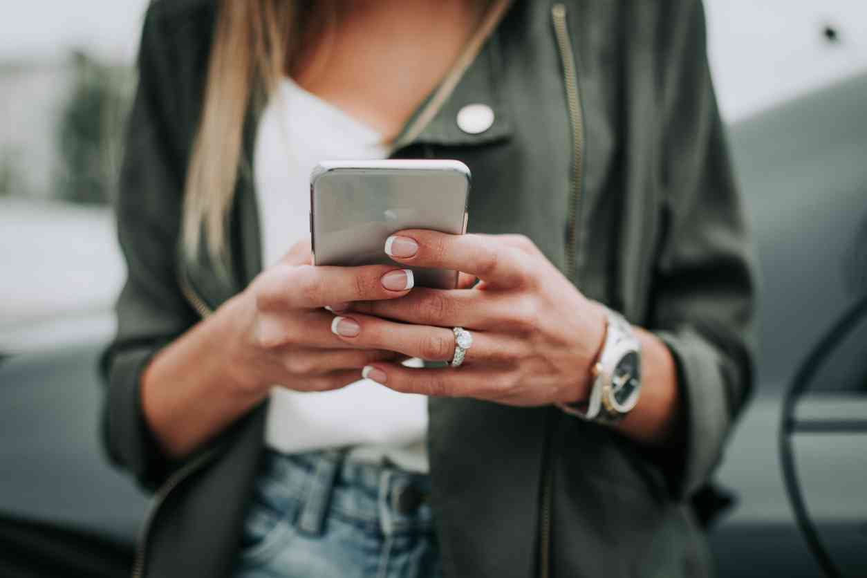 3 Reasons You Need a Second Phone Number