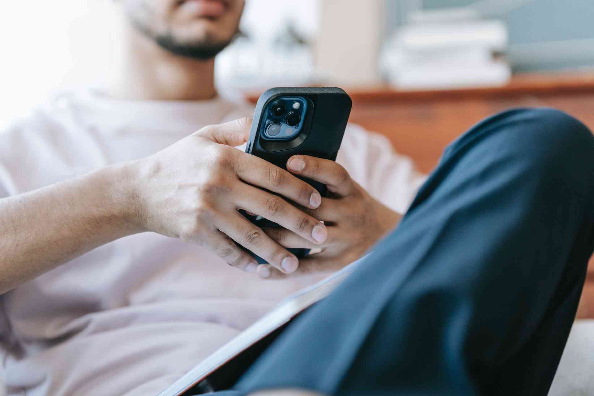 protect digital footprint