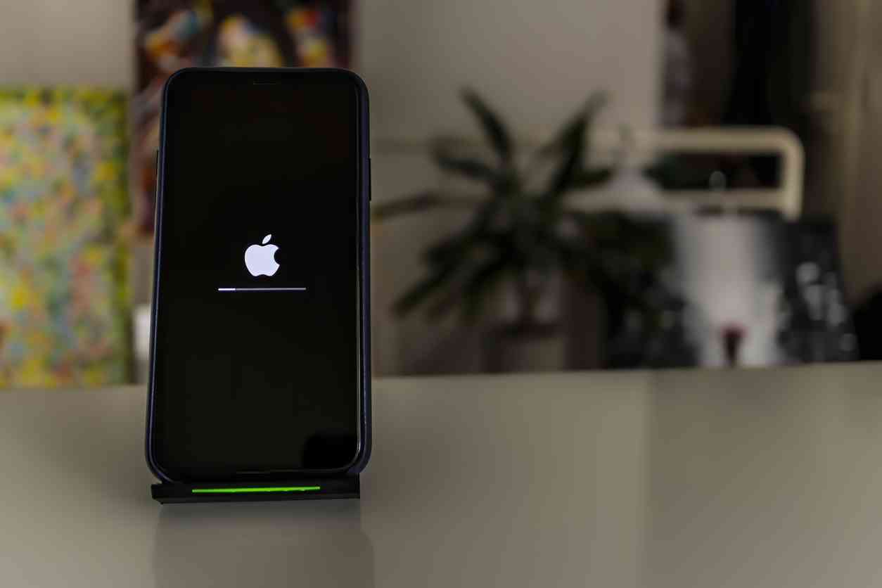 iOS 17.1.2: A Crucial Update for Your Apple Device
