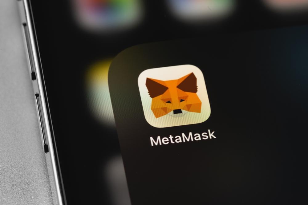 MetaMask, PayPal, USPS, and Amazon – Top Phishing Scams This Week
