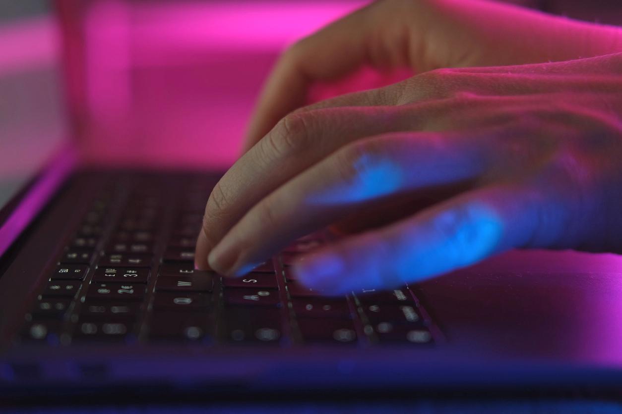 What Is the Dark Web? Is the Dark Web Illegal?