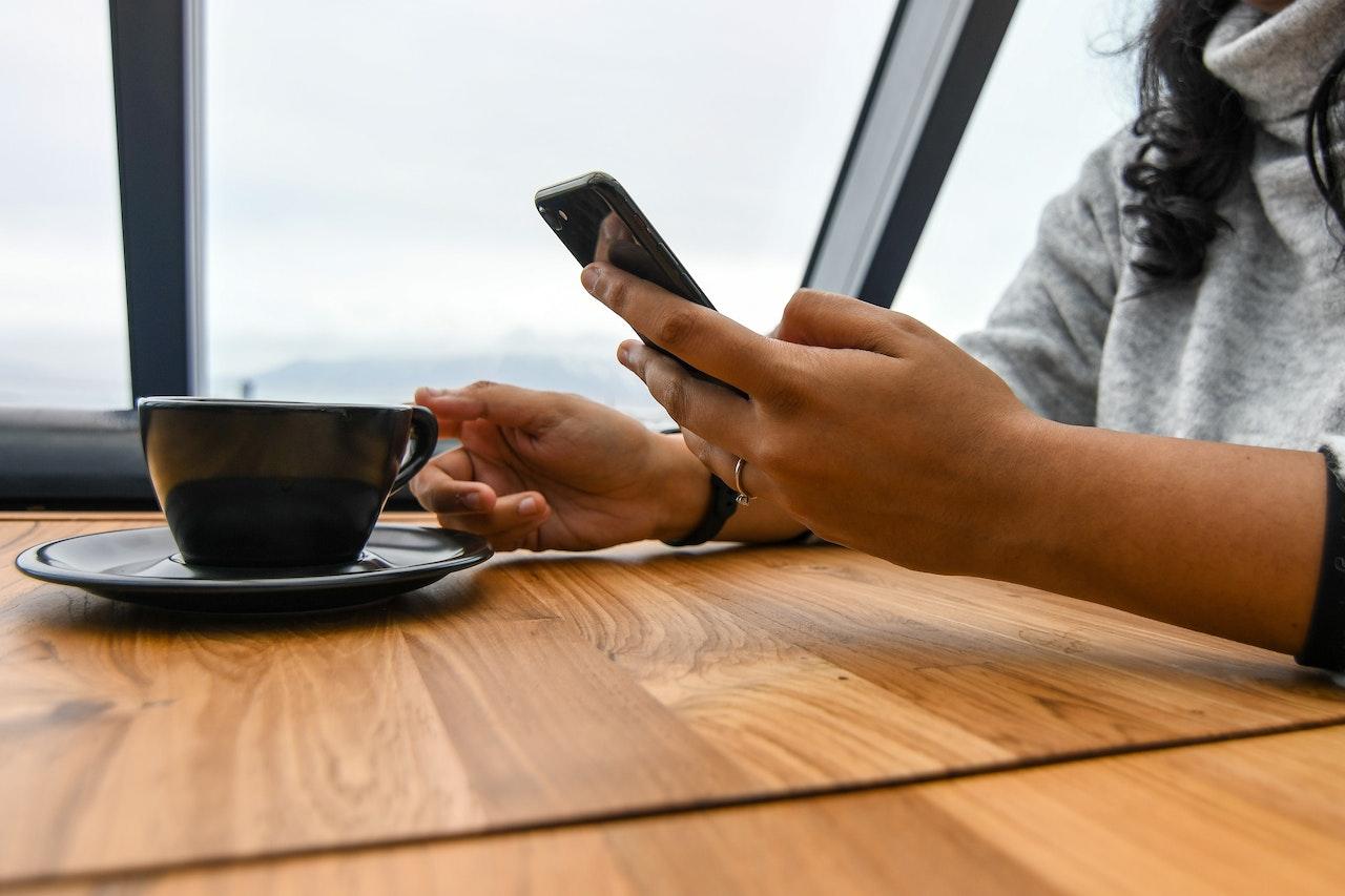How Do I Know if My Phone Is Infected with Malware? 9 Signs to Beware Of